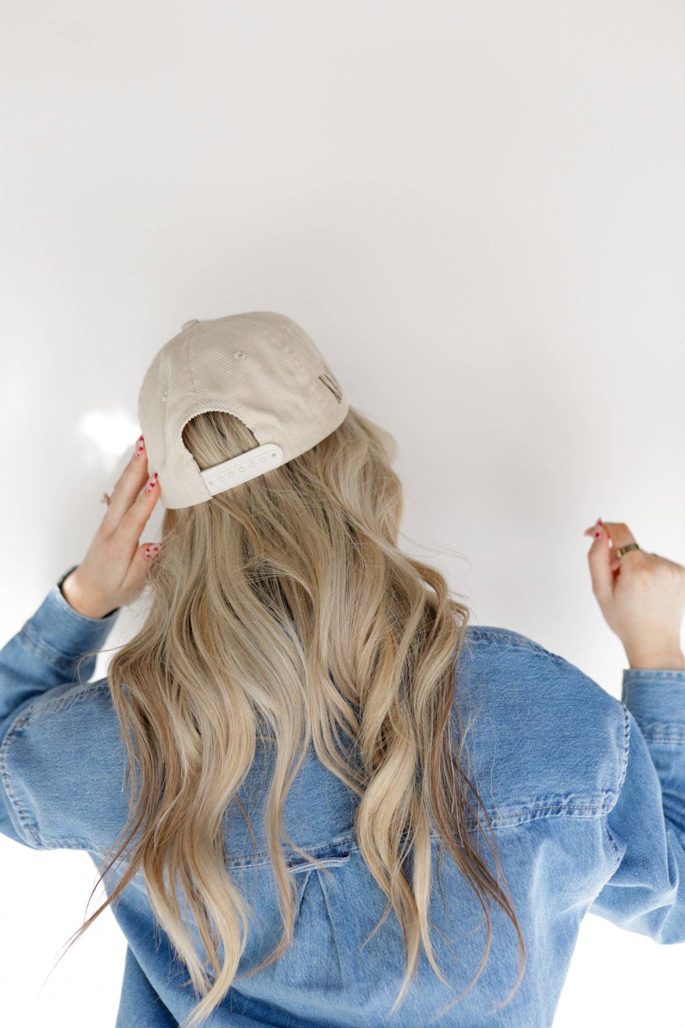KAXI BAD HAIR DAY TRUCKER HAT: PINK