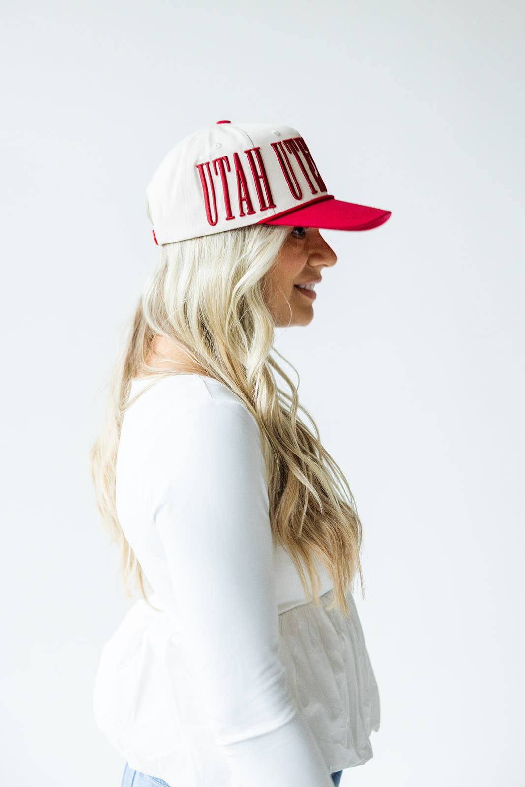 Utah Saturday Stretch Canvas Trucker Hat: REDIVORY / O