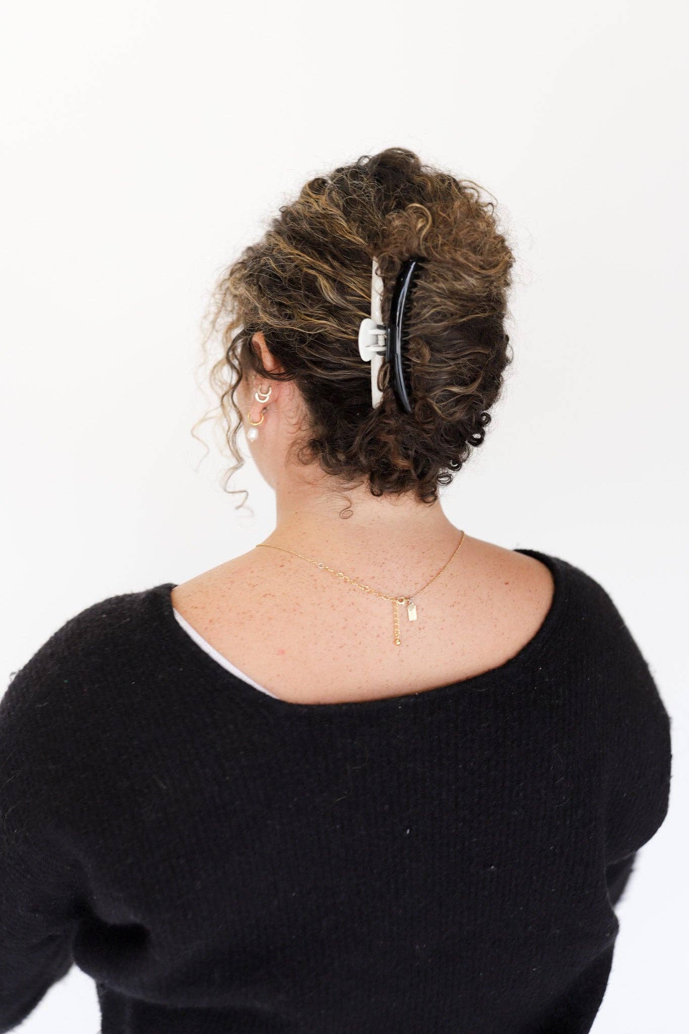 KAXI TWO-TONED SHINY MIDI HOLD EVERYTHING CLAW: SEA GREEN + LIGHT BROWN