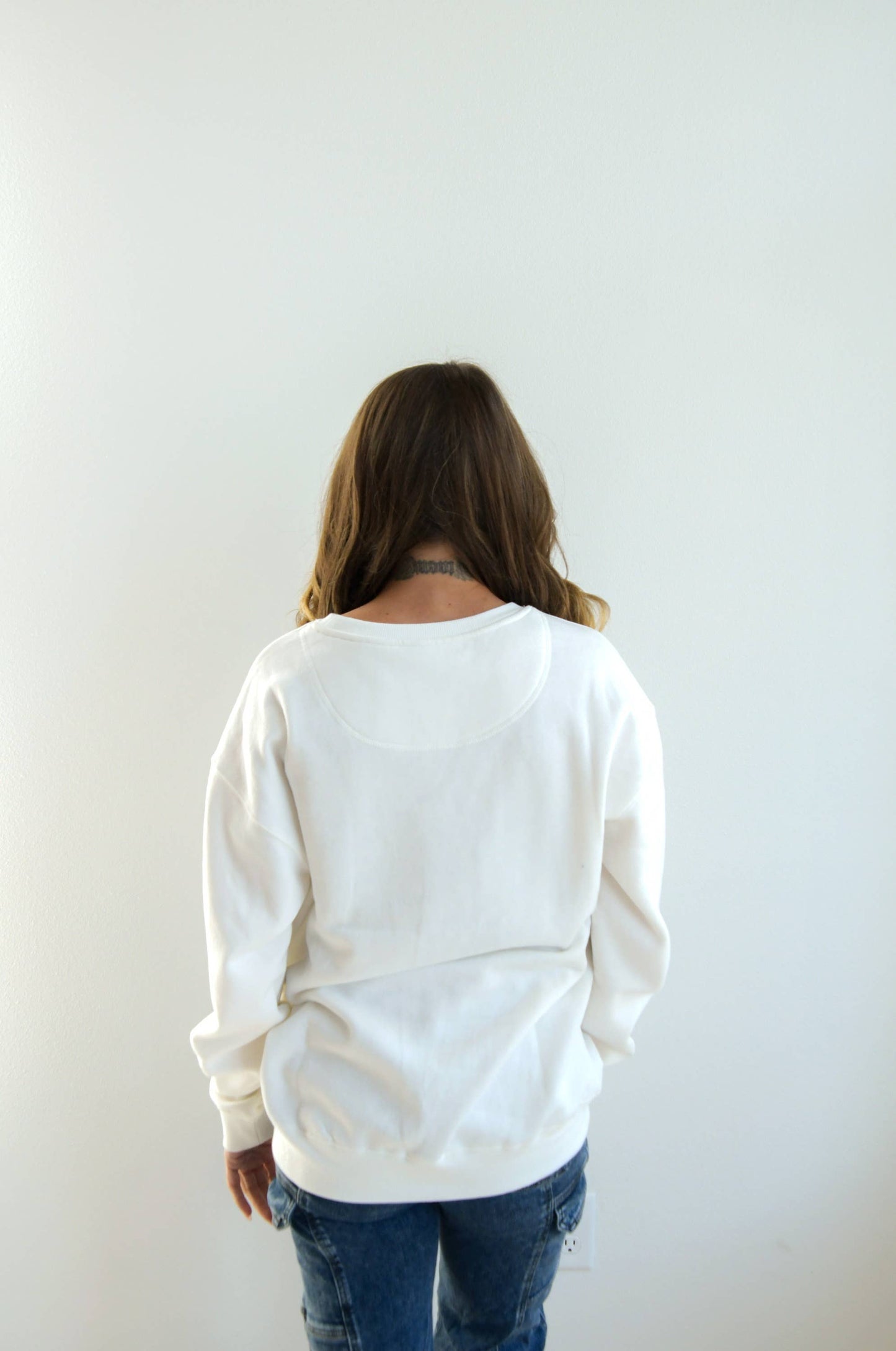BYU Guccio Multimedia Comfort Crew: WHITE / XL