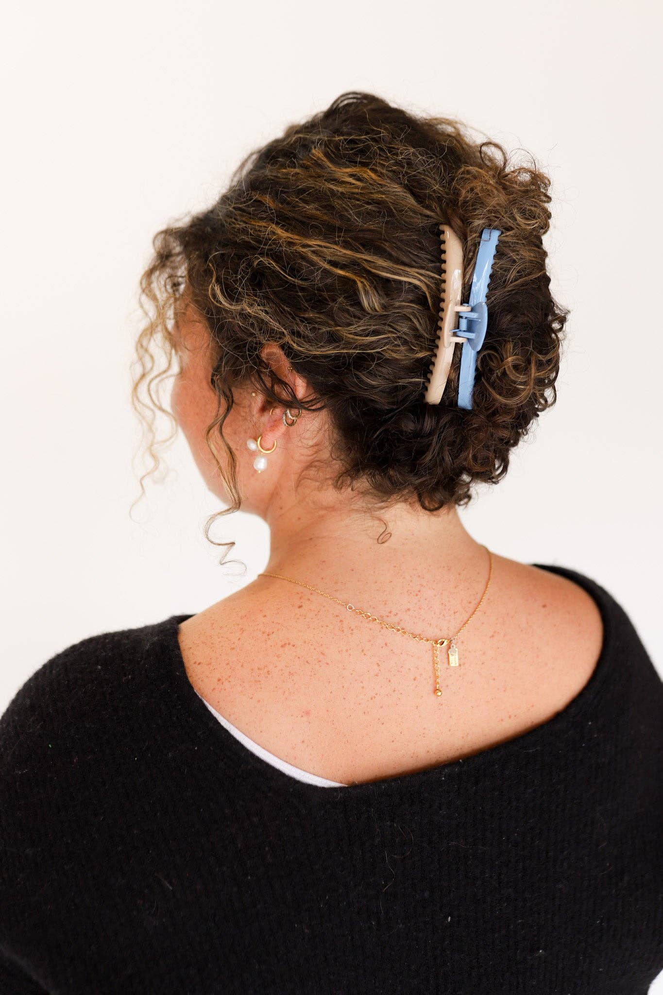 KAXI TWO-TONED SHINY MIDI HOLD EVERYTHING CLAW: SEA GREEN + LIGHT BROWN