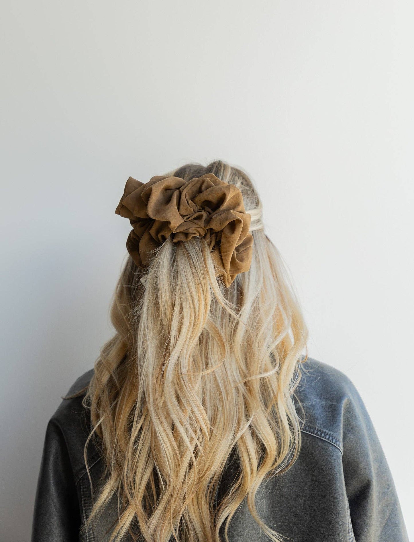 JUMBO SCRUNCHIE: COASTAL COWGIRL