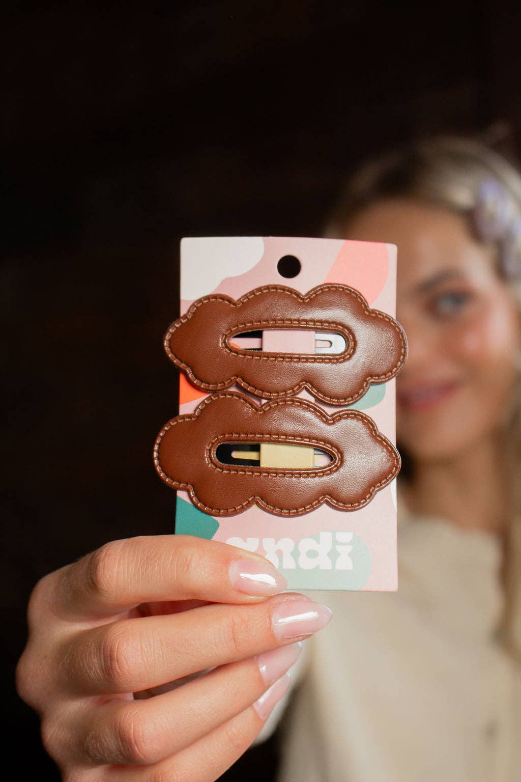 Leaf Snap Clips 2-Pack: Tan