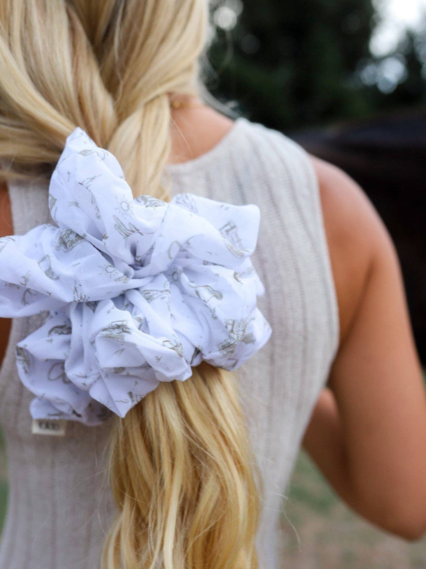 JUMBO SCRUNCHIE: COASTAL COWGIRL