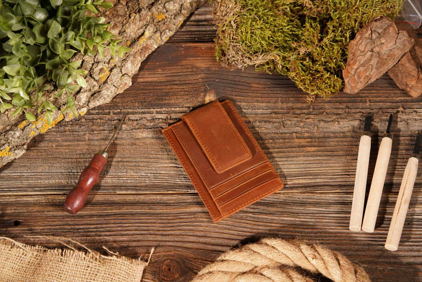 Leather Wallet with Magnet Clip: Dark Brown