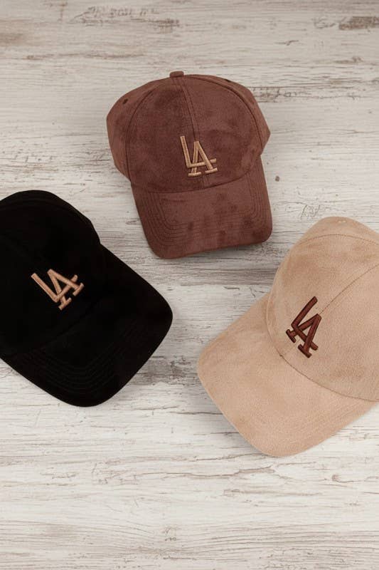 LA Embroidered Classic Suede Baseball Cap: BLACK