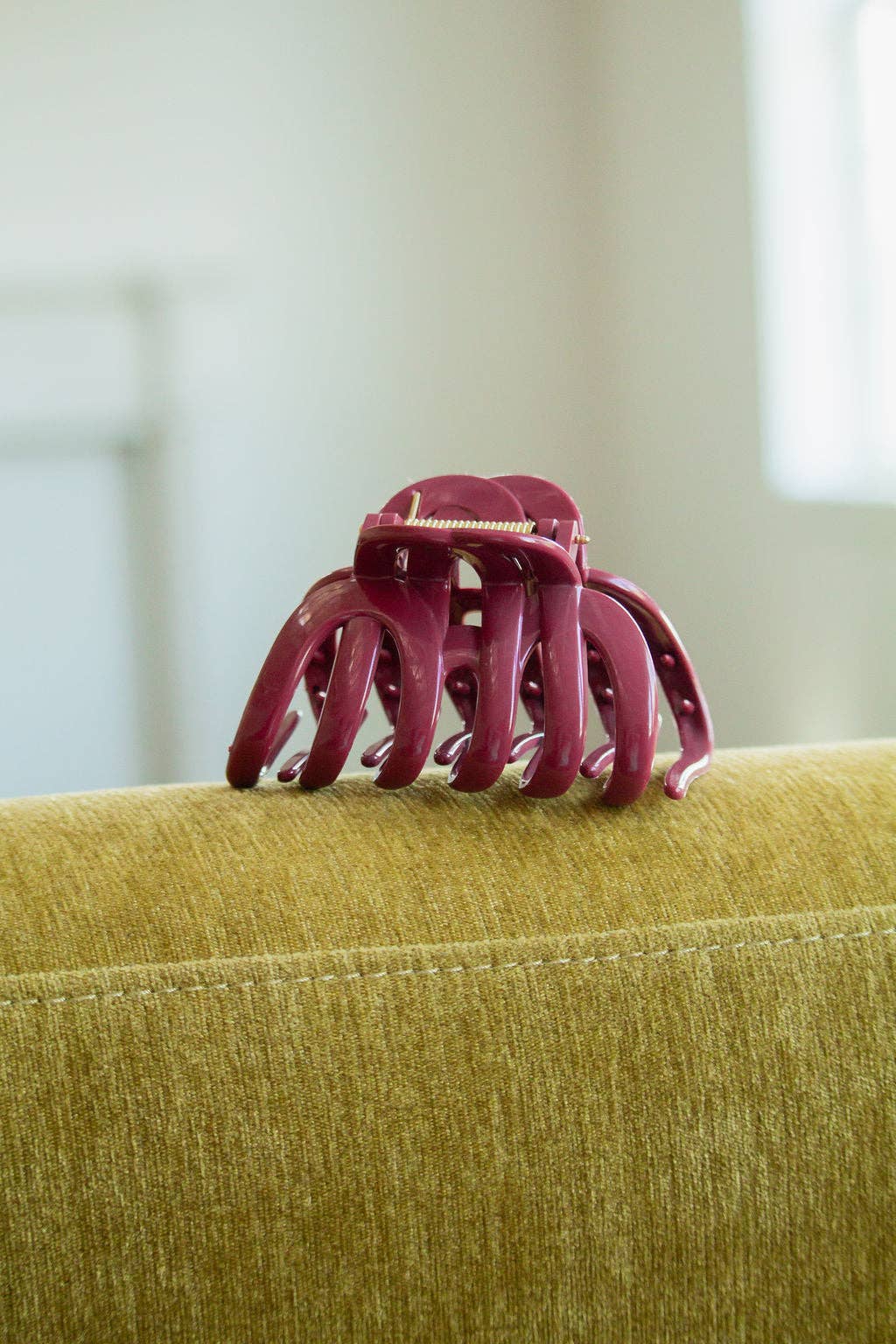 Indestructible Octopus Claw Clip: Brown