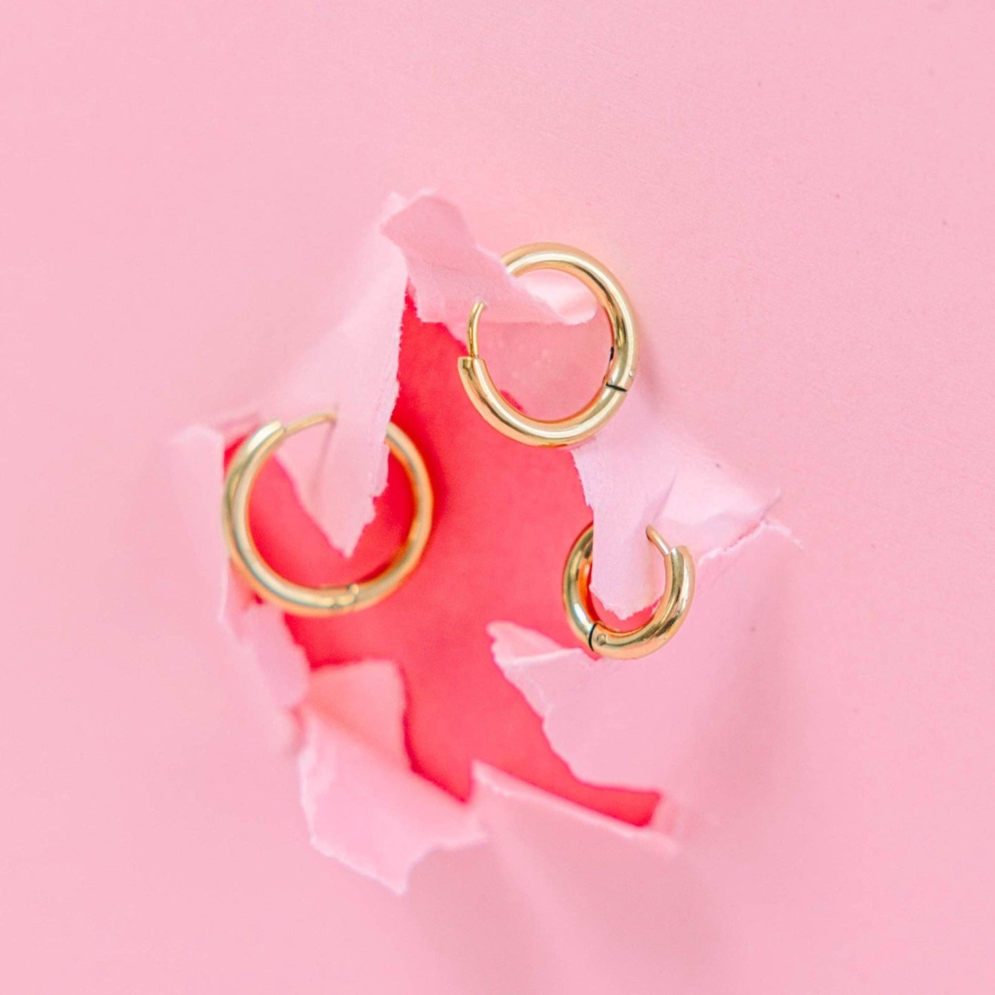 Gold Huggies Earrings: 10mm