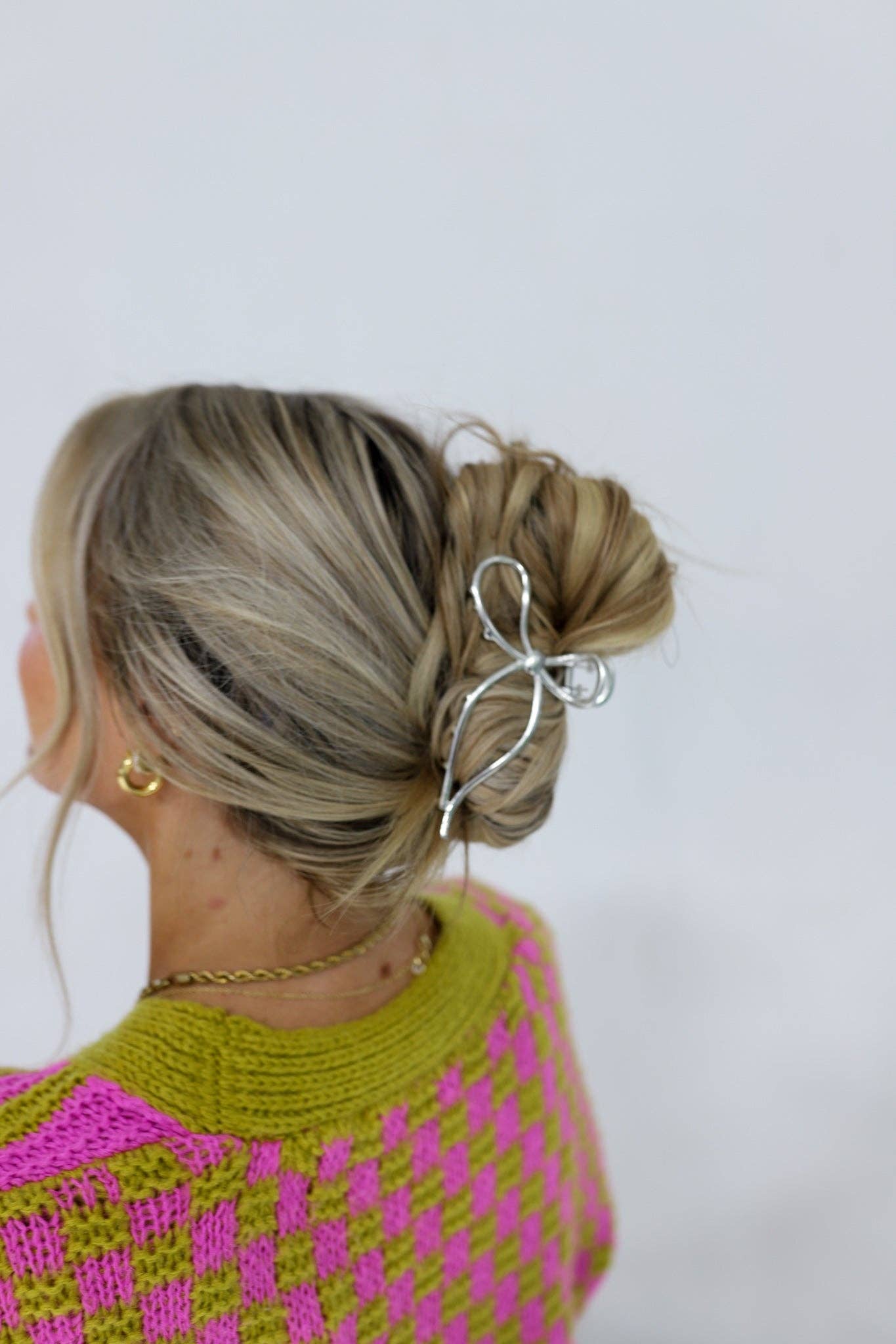 THE METAL BOW CLAW: BABY BLUE