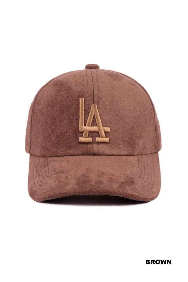 LA Embroidered Classic Suede Baseball Cap: BLACK
