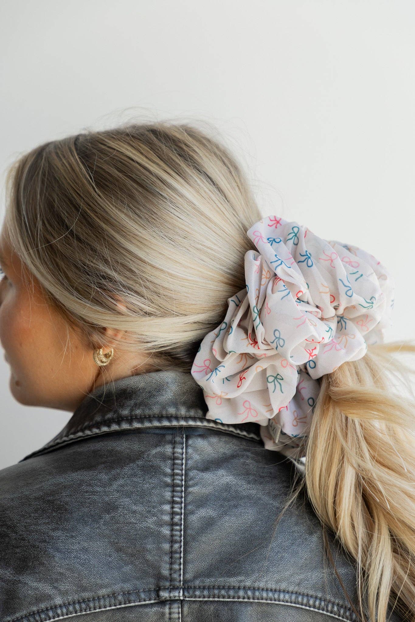 JUMBO SCRUNCHIE: COASTAL COWGIRL