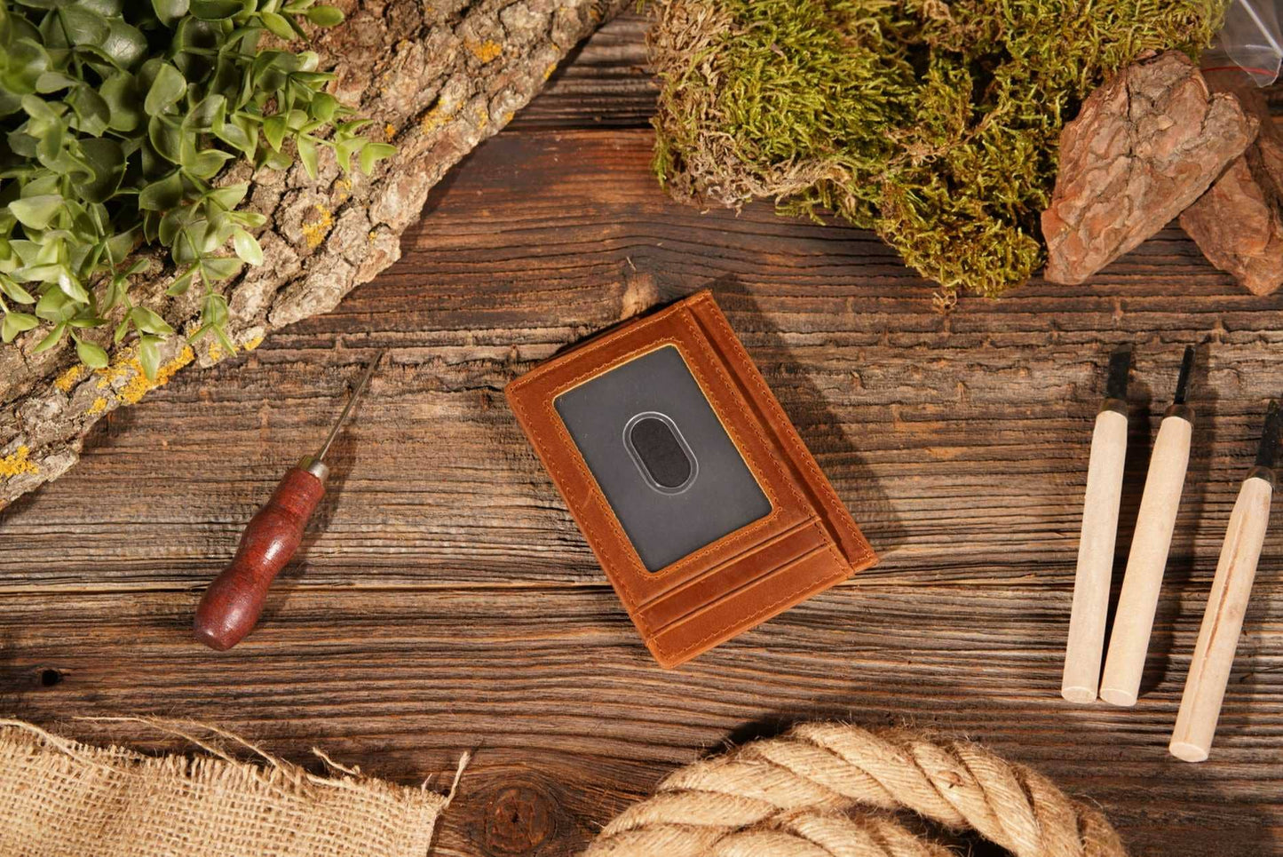 Leather Wallet with Magnet Clip: Dark Brown