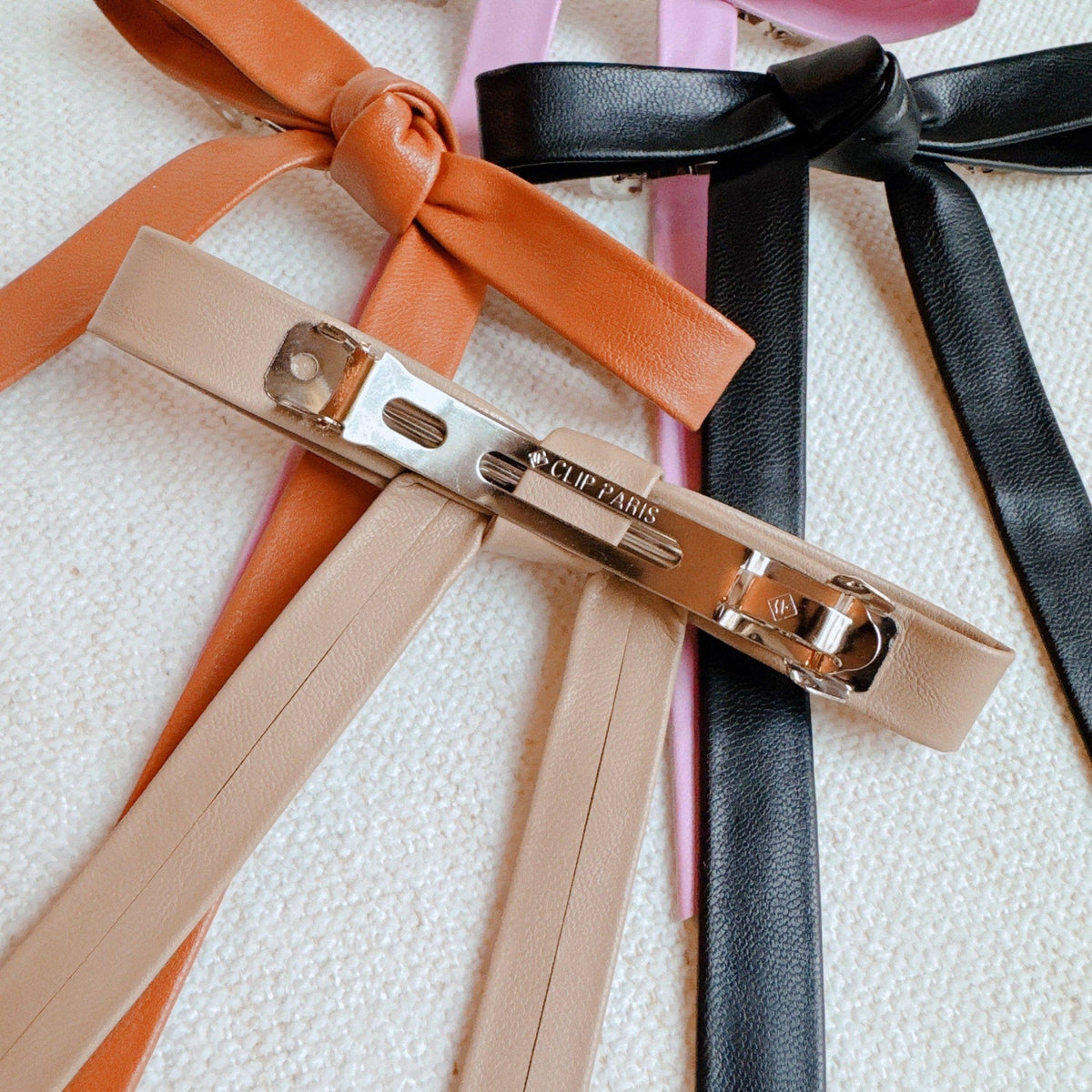 Preppy Bow Hair Clips: Black/Taupe