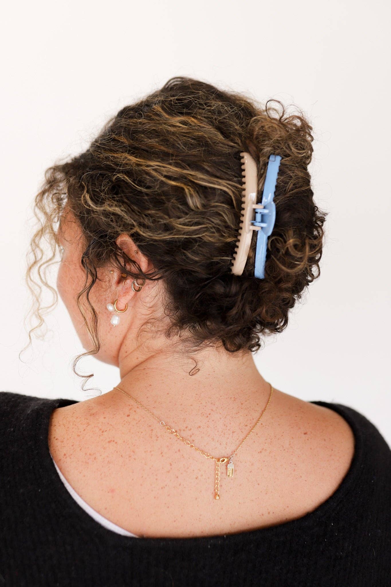 KAXI TWO-TONED SHINY MIDI HOLD EVERYTHING CLAW: SEA GREEN + LIGHT BROWN