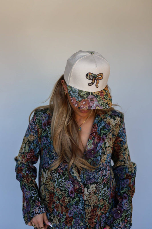 KAXI GRANDMA BOW TRUCKER HAT